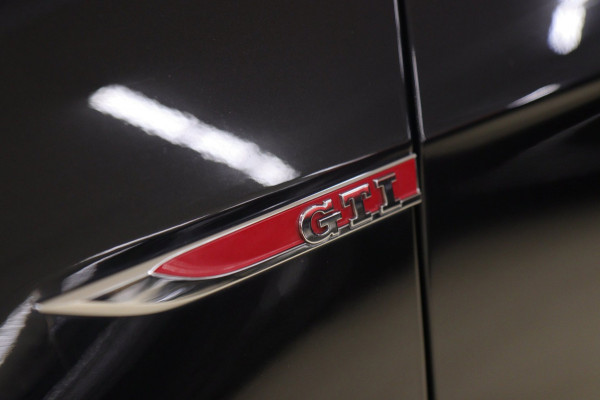 Volkswagen Golf 2.0 TSI GTI Performance PANO/CARPLAY/STOELVER/CAM/ACC/VOL
