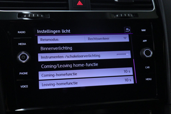 Volkswagen Golf 2.0 TSI GTI Performance PANO/CARPLAY/STOELVER/CAM/ACC/VOL