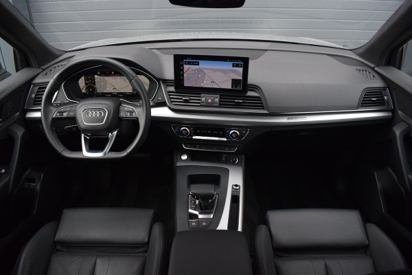 Audi Q5 50 TFSI e S-line | Luchtvering | Pano | Leer | Quantum Grijs