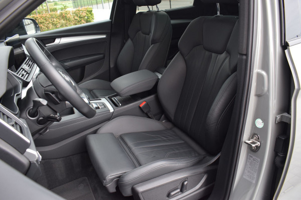 Audi Q5 50 TFSI e S-line | Luchtvering | Pano | Leer | Quantum Grijs