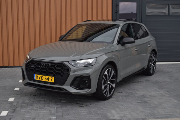 Audi Q5 50 TFSI e S-line | Luchtvering | Pano | Leer | Quantum Grijs