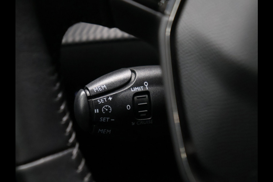 Peugeot 208 1.2 PureTech Active [APPLE CARPLAY, ANDROID, CRUISE CONTROL, CLIMATE CONTROL, NAVIGATIE, BLUETOOTH, LED, RIJSTROOKASSISENT, NIEUWSTAAT]