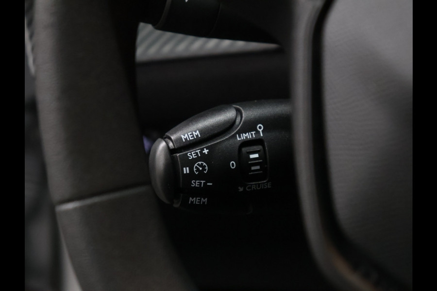 Peugeot 208 1.2 PureTech Like [CRUISE CONTROL, AIRCO, BLUETOOTH, LED, RIJSTROOKASSISENT, ELEKTRISCHE RAMEN, NIEUWSTAAT]