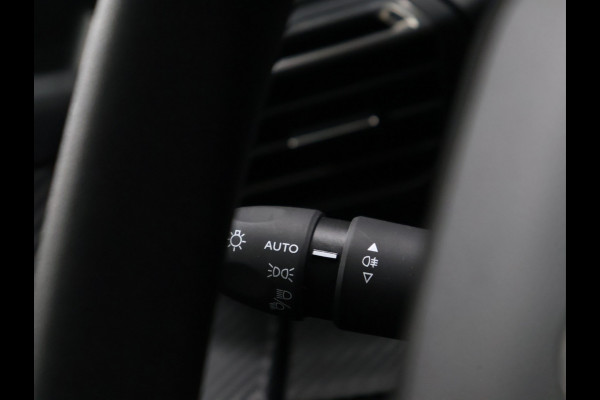 Peugeot 208 1.2 PureTech Like [CRUISE CONTROL, AIRCO, BLUETOOTH, LED, RIJSTROOKASSISENT, ELEKTRISCHE RAMEN, NIEUWSTAAT]