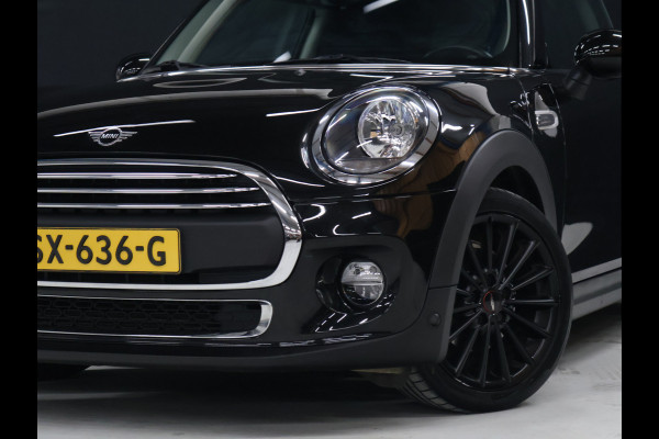 MINI 3-deurs 1.5 One Salt [APPLE CARPLAY, CRUISE CONTROL, SPORT STUUR LEDER, NAVIGATIE, AIRCO, START STOP SYSTEEM, MIDNIGHTBLACK METAAL LAK, ALARMKLASSE 3, NIEUWSTAAT]