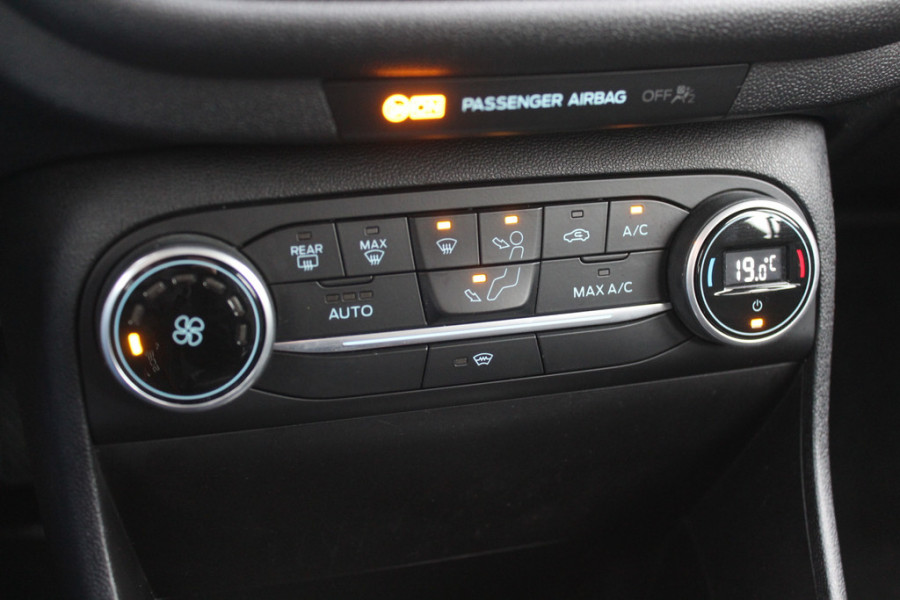 Ford Fiesta 1.0 EcoBoost ST-Line / CarPlay / Parkeerhulp achter / B&O / 17'' / DAB / Getint glas / Cruise Control