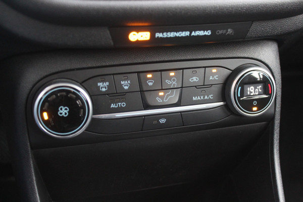 Ford Fiesta 1.0 EcoBoost ST-Line / CarPlay / Parkeerhulp achter / B&O / 17'' / DAB / Getint glas / Cruise Control