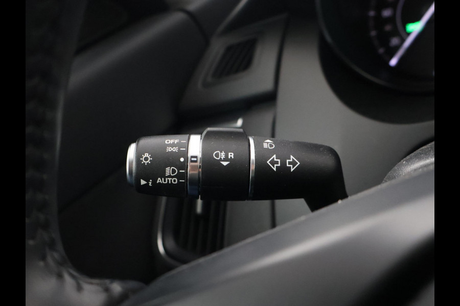 Jaguar E-Pace 2.0 P200 AWD S + CARPLAY | AFN. TREKHAAK | STANDKACHEL | LEDER | CAMERA