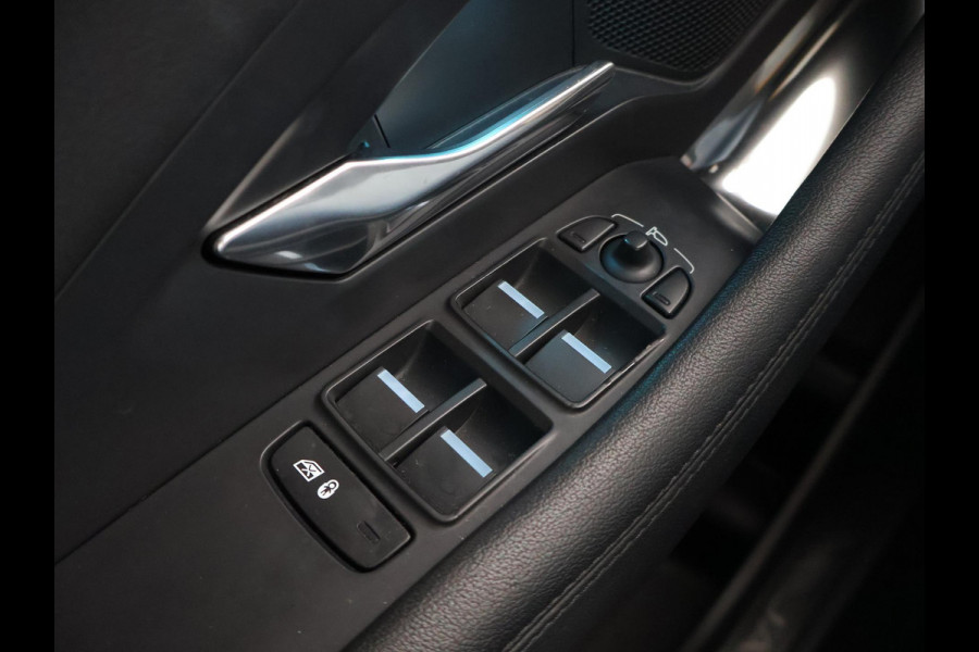 Jaguar E-Pace 2.0 P200 AWD S + CARPLAY | AFN. TREKHAAK | STANDKACHEL | LEDER | CAMERA