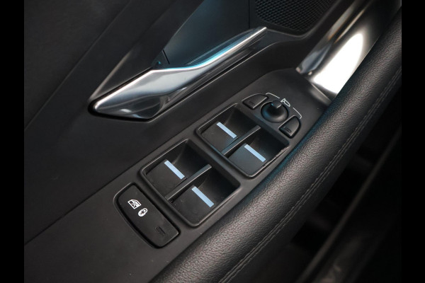 Jaguar E-Pace 2.0 P200 AWD S + CARPLAY | AFN. TREKHAAK | STANDKACHEL | LEDER | CAMERA