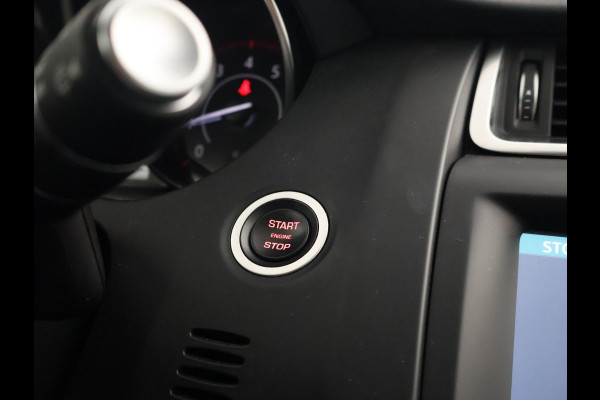 Jaguar E-Pace 2.0 P200 AWD S + CARPLAY | AFN. TREKHAAK | STANDKACHEL | LEDER | CAMERA