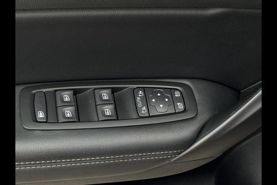 Renault Mégane 1.2 TCe 130 Intens 8,7 inch Navi | PDC | Stoelverwarming