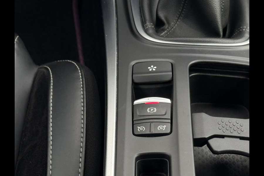 Renault Mégane 1.2 TCe 130 Intens 8,7 inch Navi | PDC | Stoelverwarming