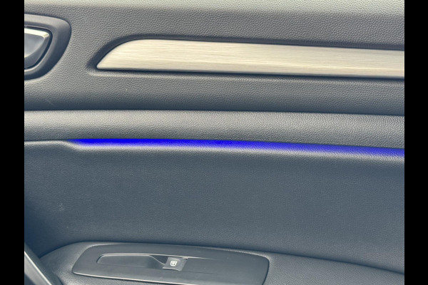 Renault Mégane 1.2 TCe 130 Intens 8,7 inch Navi | PDC | Stoelverwarming