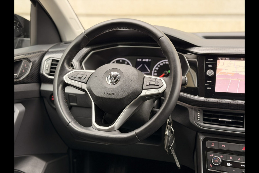 Volkswagen T-Cross 1.0 TSI Style LED 17'' Stoelverw CarPlay