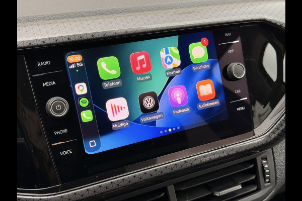 Volkswagen T-Cross 1.0 TSI Style LED 17'' Stoelverw CarPlay
