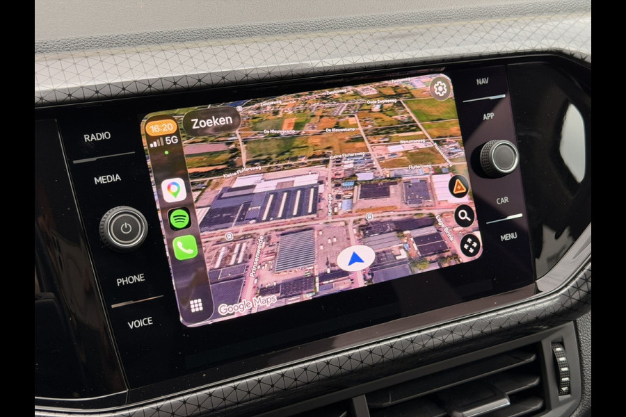 Volkswagen T-Cross 1.0 TSI Style LED 17'' Stoelverw CarPlay