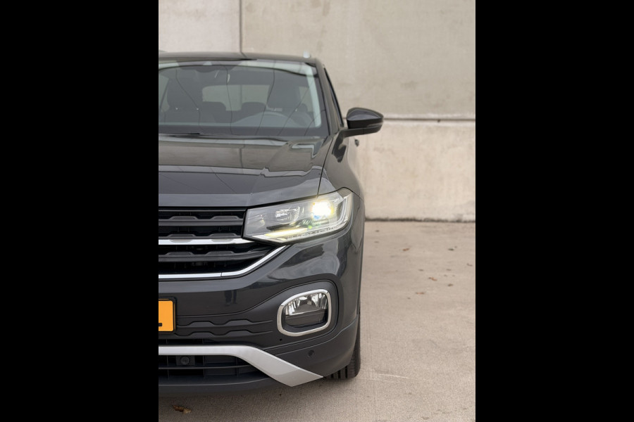 Volkswagen T-Cross 1.0 TSI Style LED 17'' Stoelverw CarPlay