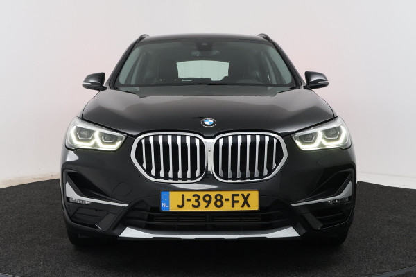 BMW X1 sDrive18i High Executive (TREKHAAK, CAMERA, STOELVERWARMING, DEALER ONDERHOUDEN)