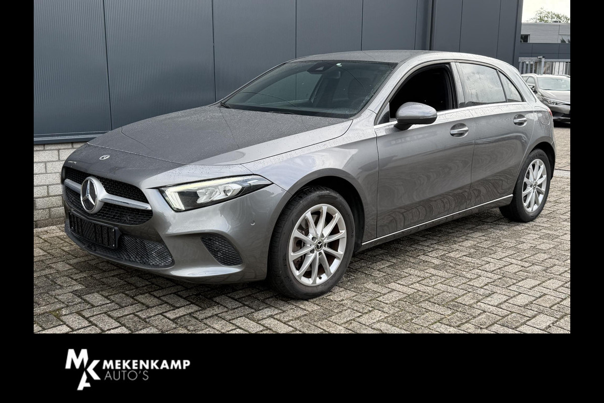 Mercedes-Benz A-Klasse 250 e 17"/Dodehoek/Camera/PDC v+a/Apple Carplay & Android Auto/DAB/Navigatie/Climate