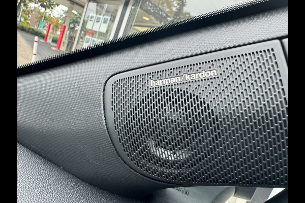 Renault Captur 1.6 E-Tech full hybrid 145 esprit Alpine Trekhaak / Harman/Kardon Sound / Winterpack