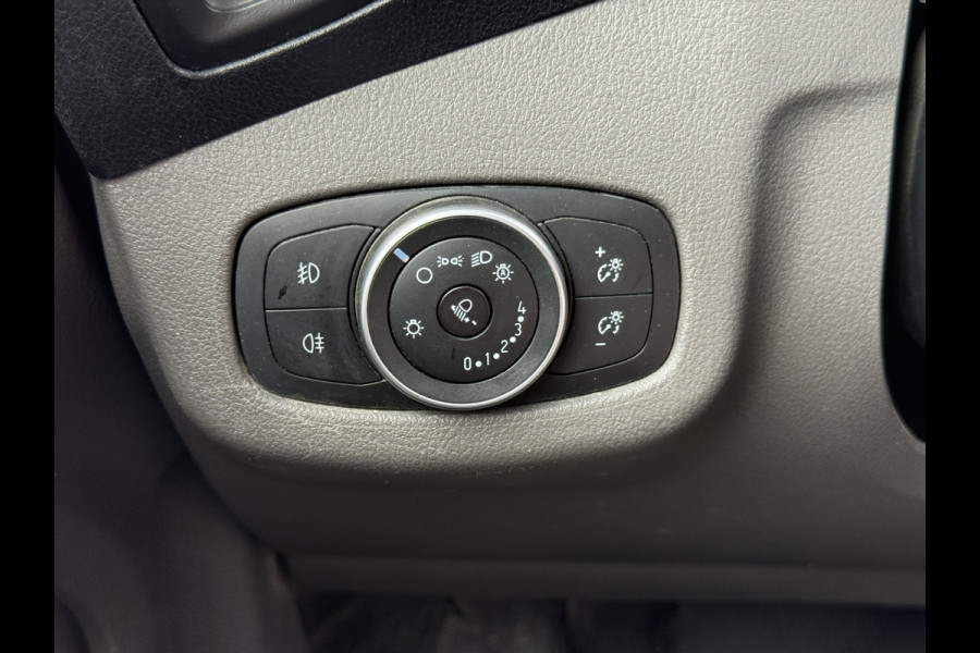 Ford Transit Connect 1.5 TDCI 100PK L2 Automaat Trekhaak Carplay Camera Airco Cruise Control Camera Parkeersensoren Achter Stoelverwarming