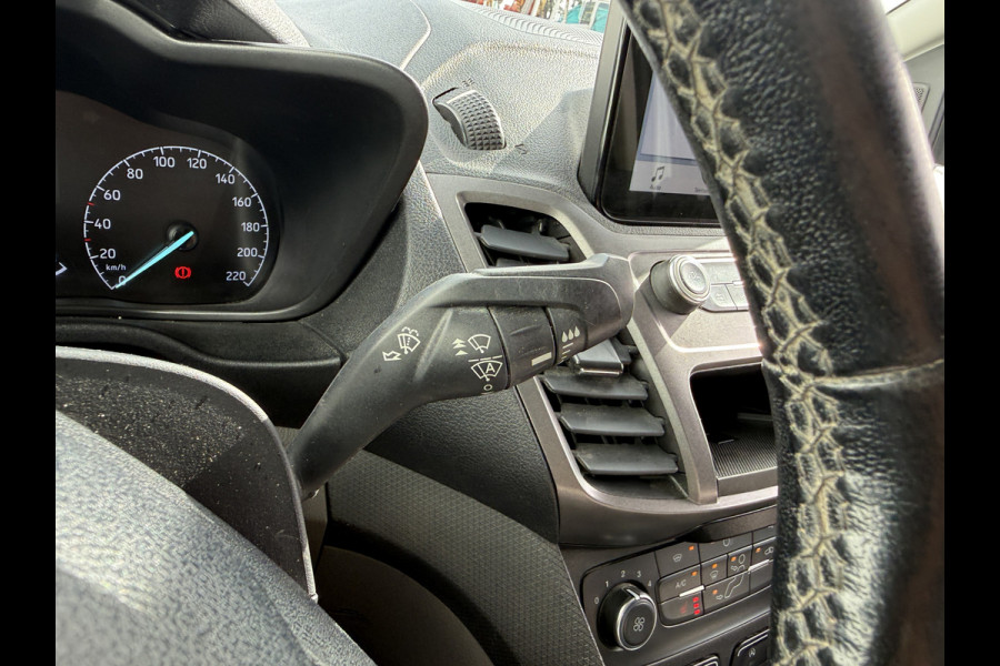 Ford Transit Connect 1.5 TDCI 100PK L2 Automaat Trekhaak Carplay Camera Airco Cruise Control Camera Parkeersensoren Achter Stoelverwarming