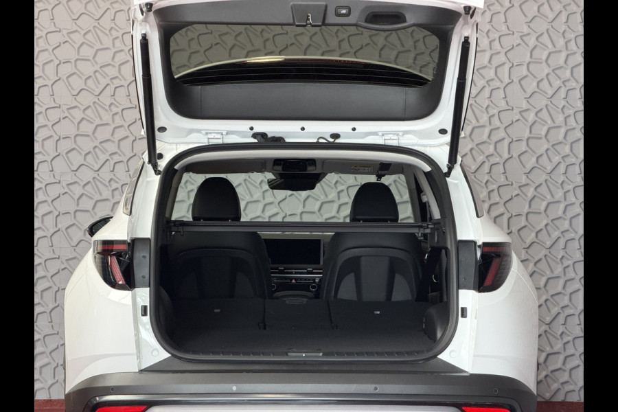 Hyundai Tucson 1.6 T-GDI PHEV N-LINE 360.CAMERA WIT ELEK.KLEP ELEK.STOEL/GEHEUGEN VERWARMD/KOELING SUBWFR 19"LMV ZWARTE HEMEL STUURVERW. PLUG IN HYBRIDE