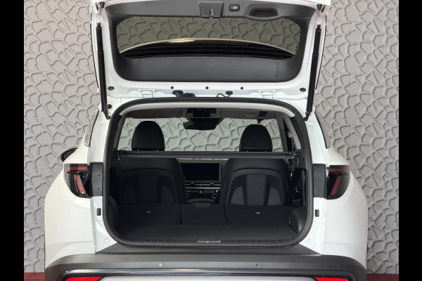 Hyundai Tucson 1.6 T-GDI PHEV N-LINE 360.CAMERA WIT ELEK.KLEP ELEK.STOEL/GEHEUGEN VERWARMD/KOELING SUBWFR 19"LMV ZWARTE HEMEL STUURVERW. PLUG IN HYBRIDE