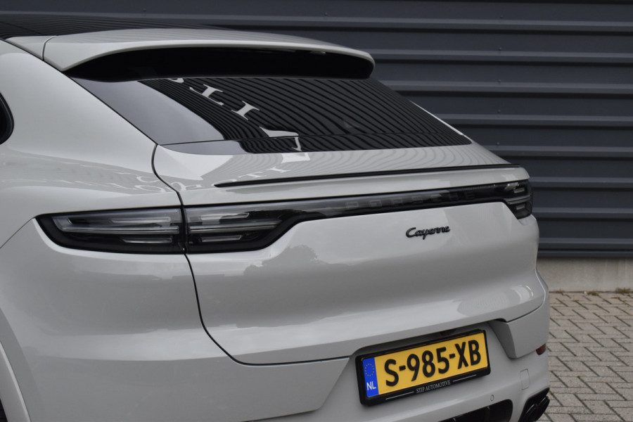 Porsche Cayenne Coupé 3.0 E-Hybrid Platinum Edition SportDesign *Krijt* | Sportuitlaat | Panorama | ACC | Trekhaak | Ventilatie | Achterasbesturing | Bose | Head-Up | 22'' Wielen |