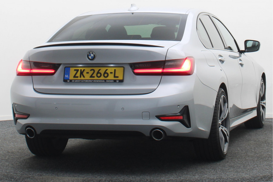 BMW 3-serie 320i Executive Edition Leder/Stof, Virtual, Cruise, Apple Carplay, LED, Climate, PDC, 19''