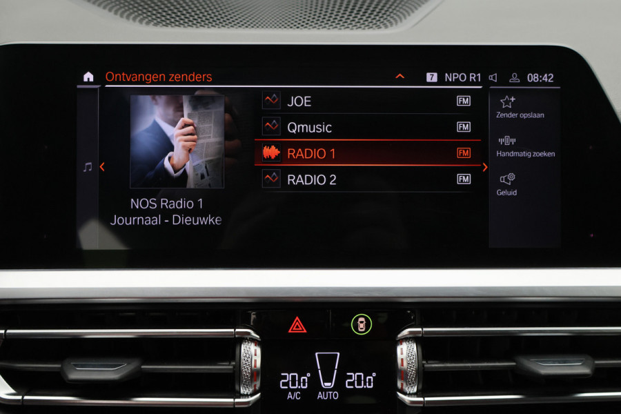 BMW 3-serie 320i Executive Edition Leder/Stof, Virtual, Cruise, Apple Carplay, LED, Climate, PDC, 19''