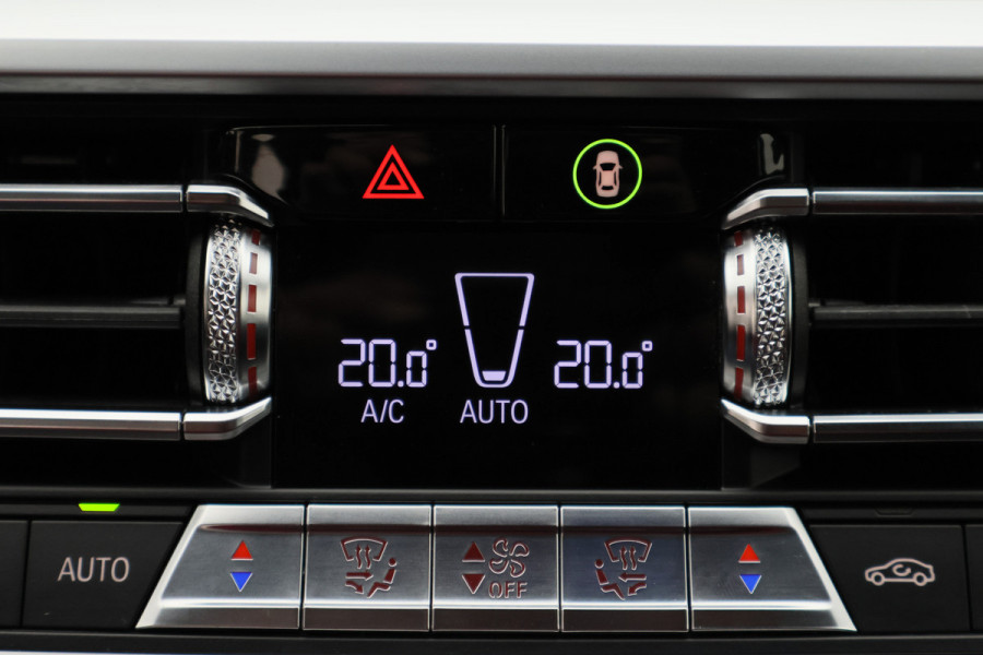 BMW 3-serie 320i Executive Edition Leder/Stof, Virtual, Cruise, Apple Carplay, LED, Climate, PDC, 19''