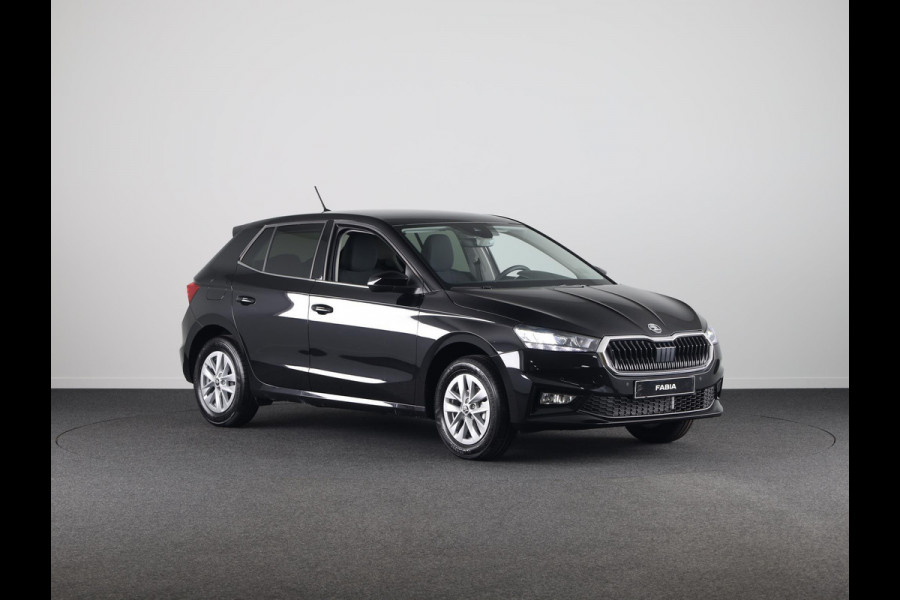 Škoda Fabia Business Edition 1.0 TSI 95PK | Verlengde garantie | Navigatie via App | Parkeersensoren | Achteruitrijcamera | Stoelverwarming |