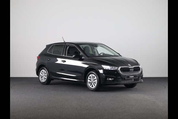 Škoda Fabia Business Edition 1.0 TSI 95PK | Verlengde garantie | Navigatie via App | Parkeersensoren | Achteruitrijcamera | Stoelverwarming |