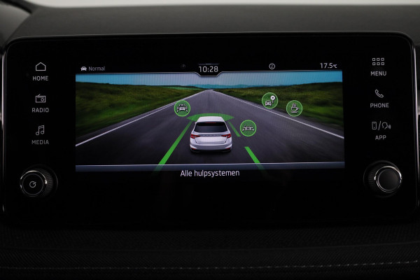 Škoda Fabia Business Edition 1.0 TSI 95PK | Verlengde garantie | Navigatie via App | Parkeersensoren | Achteruitrijcamera | Stoelverwarming |