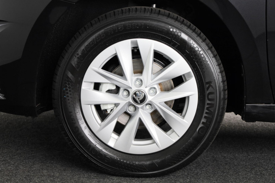 Škoda Fabia Business Edition 1.0 TSI 95PK | Verlengde garantie | Navigatie via App | Parkeersensoren | Achteruitrijcamera | Stoelverwarming |