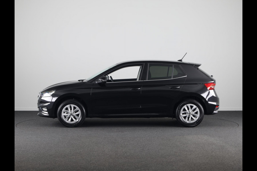 Škoda Fabia Business Edition 1.0 TSI 95PK | Verlengde garantie | Navigatie via App | Parkeersensoren | Achteruitrijcamera | Stoelverwarming |