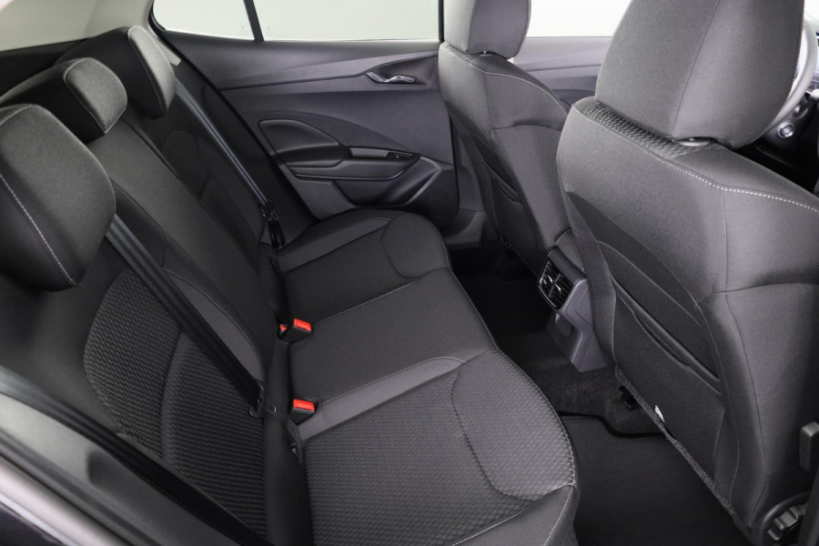 Škoda Fabia Business Edition 1.0 TSI 95PK | Verlengde garantie | Navigatie via App | Parkeersensoren | Achteruitrijcamera | Stoelverwarming |