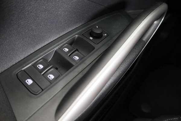 Škoda Fabia Business Edition 1.0 TSI 95PK | Verlengde garantie | Navigatie via App | Parkeersensoren | Achteruitrijcamera | Stoelverwarming |