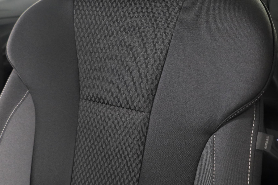 Škoda Fabia Business Edition 1.0 TSI 95PK | Verlengde garantie | Navigatie via App | Parkeersensoren | Achteruitrijcamera | Stoelverwarming |