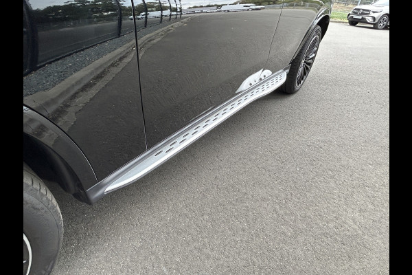 Mercedes-Benz GLC 300e AMG Coupé // Burmester // Distronic // Panoramadak // 360 Camera // Memory // Treeplanken // 20" Multi Spaak Velgen // Acht