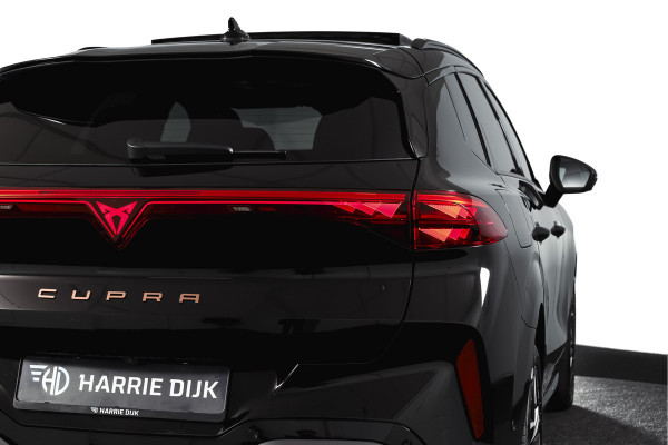 CUPRA Terramar 1.5 TSI e-Hybrid 272 PK VZ Performance | S/K-Panodak | Elek. Trekhaak | Matrix LED | Sennheiser | Elek. stoelen | Adapt. Cruise | Stoel-+Stuurverw. | 360 Camera | NAV+App. Connect | ECC | LM 20" | 5054