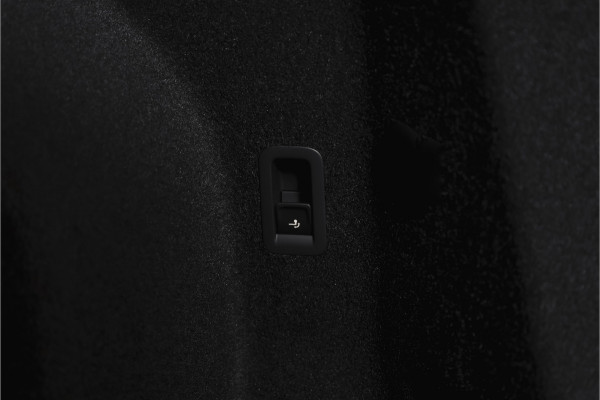 CUPRA Terramar 1.5 TSI e-Hybrid 272 PK VZ Performance | S/K-Panodak | Elek. Trekhaak | Matrix LED | Sennheiser | Elek. stoelen | Adapt. Cruise | Stoel-+Stuurverw. | 360 Camera | NAV+App. Connect | ECC | LM 20" | 5054