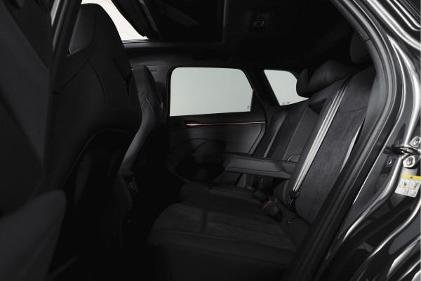 CUPRA Terramar 1.5 TSI e-Hybrid 272 PK VZ Performance | S/K-Panodak | Elek. Trekhaak | Matrix LED | Sennheiser | Elek. stoelen | Adapt. Cruise | Stoel-+Stuurverw. | 360 Camera | NAV+App. Connect | ECC | LM 20" | 4153