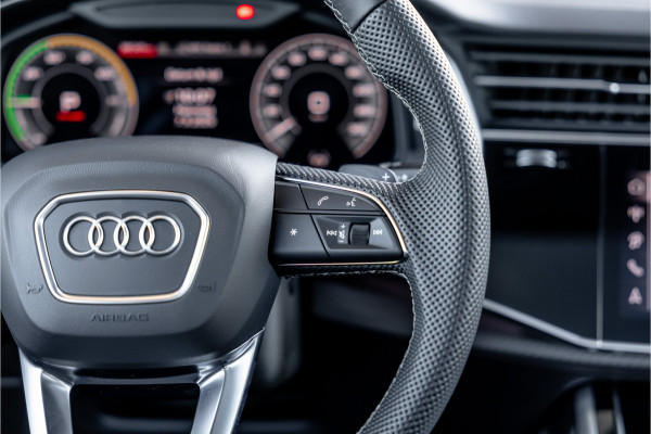 Audi Q7 60 TFSI e quattro Pro Line S Competition - Panorama | B&O | Massage/Koeling | Elek. trekhaak