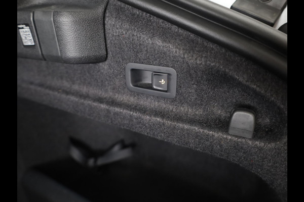 Škoda Superb 1.5 TSI MHEV First Edition 150pk | Navigatie | Trekhaak | Parkeercamera | 18 inch lichtmetalen velgen | Verlengde garantie |
