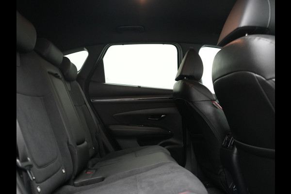 Hyundai Tucson 1.6 T-GDI N Line 4WD PHEV 265pk Dealer O.H | Adaptive Cruise | Camera | Alcantara Sportstoelen & Stuur Verwarmd | Krell Audio | Apple Carplay | Keyless | Blis | 19"L.M | Navigatie | DAB | Plug In Hybrid |
