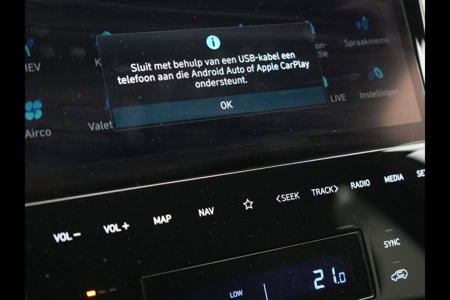 Hyundai Tucson 1.6 T-GDI N Line 4WD PHEV 265pk Dealer O.H | Adaptive Cruise | Camera | Alcantara Sportstoelen & Stuur Verwarmd | Krell Audio | Apple Carplay | Keyless | Blis | 19"L.M | Navigatie | DAB | Plug In Hybrid |