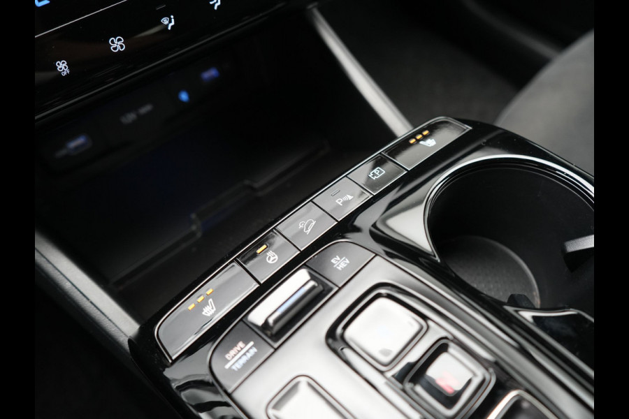 Hyundai Tucson 1.6 T-GDI N Line 4WD PHEV 265pk Dealer O.H | Adaptive Cruise | Camera | Alcantara Sportstoelen & Stuur Verwarmd | Krell Audio | Apple Carplay | Keyless | Blis | 19"L.M | Navigatie | DAB | Plug In Hybrid |